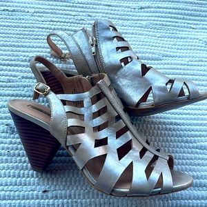 Audrey Brooke Metallic Caged Bootie Heels Leather Cone Heel Size 9